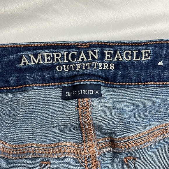 American Eagle  SUPER STRETCH Dark Distressed Jegging Jean Size 2 Regular. - Picture 8 of 10